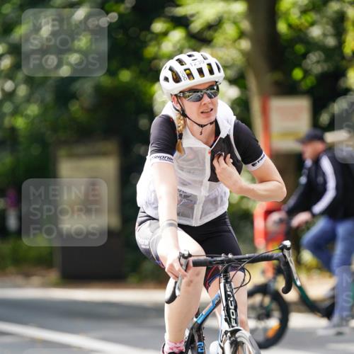 14.09.2025 - Stadtparktriathlon Michael Burmester http://msf.ph/oto/8914406 14.09.2025 12:32:31 Radfahren 1153, 1158, 1236, 1239, 1261, 1285 meine-sportfotos.de