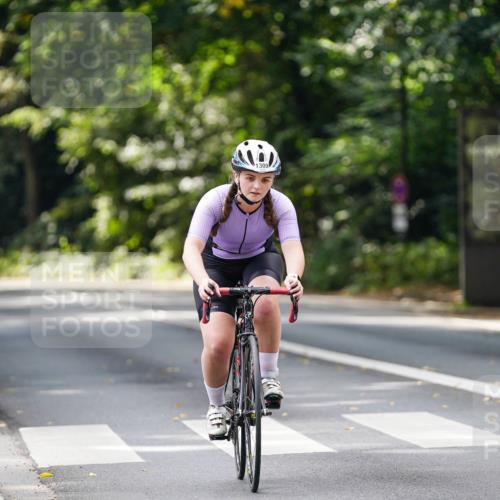 14.09.2025 - Stadtparktriathlon Michael Burmester http://msf.ph/oto/8914410 14.09.2025 12:32:39 Radfahren 1236, 1309 meine-sportfotos.de