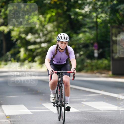 14.09.2025 - Stadtparktriathlon Michael Burmester http://msf.ph/oto/8914411 14.09.2025 12:32:39 Radfahren 1236, 1309 meine-sportfotos.de