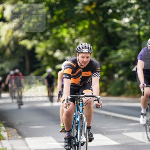 14.09.2025 - Stadtparktriathlon Michael Burmester http://msf.ph/oto/8914417 14.09.2025 12:32:54 Radfahren 1163, 1202, 1210, 1249, 1274, 1306 meine-sportfotos.de