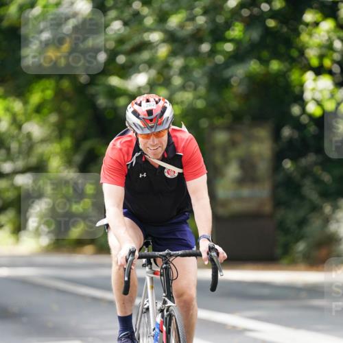 14.09.2025 - Stadtparktriathlon Michael Burmester http://msf.ph/oto/8914423 14.09.2025 12:33:00 Radfahren 1163, 1193, 1202, 1210, 1224, 1274, 1306, 1310 meine-sportfotos.de