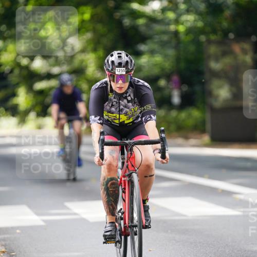 14.09.2025 - Stadtparktriathlon Michael Burmester http://msf.ph/oto/8914433 14.09.2025 12:33:13 Radfahren 1148, 1150, 1156, 1224, 1245, 1247, 1255, 1287 meine-sportfotos.de