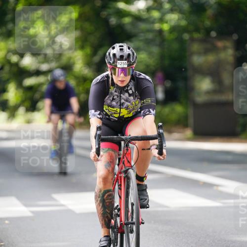 14.09.2025 - Stadtparktriathlon Michael Burmester http://msf.ph/oto/8914434 14.09.2025 12:33:13 Radfahren 1148, 1150, 1156, 1224, 1245, 1247, 1255, 1287 meine-sportfotos.de