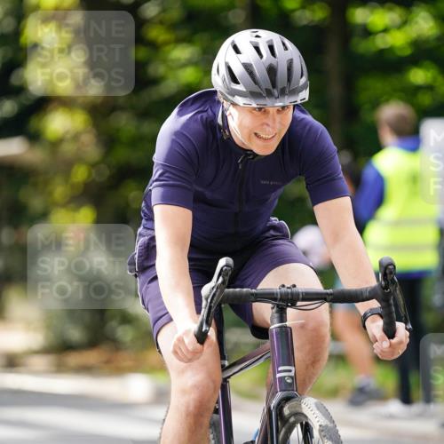 14.09.2025 - Stadtparktriathlon Michael Burmester http://msf.ph/oto/8914437 14.09.2025 12:33:16 Radfahren 1148, 1150, 1156, 1245, 1247, 1255, 1287, 1417 meine-sportfotos.de