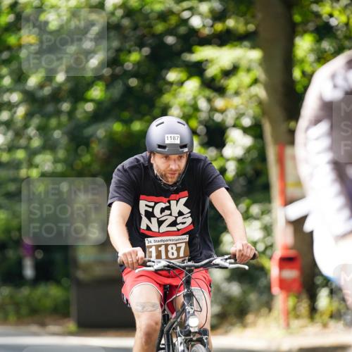 14.09.2025 - Stadtparktriathlon Michael Burmester http://msf.ph/oto/8914447 14.09.2025 12:33:45 Radfahren 1182, 1187, 1246, 1276 meine-sportfotos.de