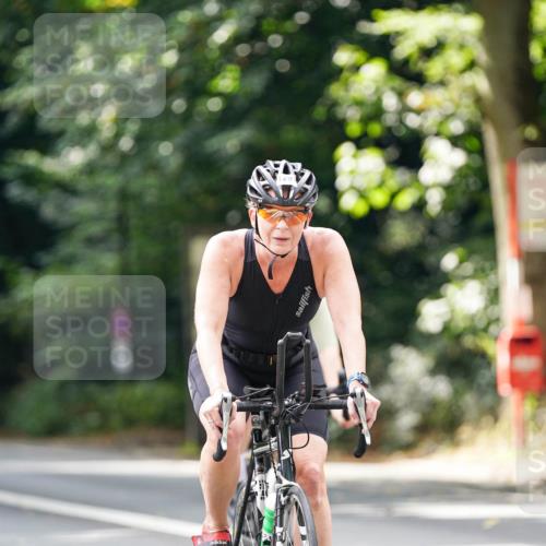 14.09.2025 - Stadtparktriathlon Michael Burmester http://msf.ph/oto/8914451 14.09.2025 12:33:53 Radfahren 1208, 1246, 1260, 1276, 1297, 1304 meine-sportfotos.de
