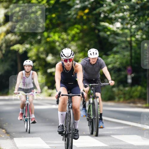 14.09.2025 - Stadtparktriathlon Michael Burmester http://msf.ph/oto/8914484 14.09.2025 12:35:03 Radfahren 1220, 1242, 1300 meine-sportfotos.de