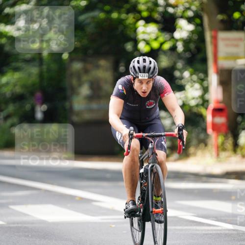 14.09.2025 - Stadtparktriathlon Michael Burmester http://msf.ph/oto/8914490 14.09.2025 12:35:20 Radfahren 1223, 1275 meine-sportfotos.de