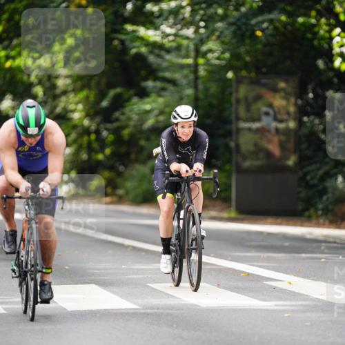 14.09.2025 - Stadtparktriathlon Michael Burmester http://msf.ph/oto/8914520 14.09.2025 12:35:58 Radfahren 1292, 1355, 1373, 1399 meine-sportfotos.de