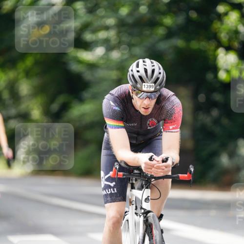 14.09.2025 - Stadtparktriathlon Michael Burmester http://msf.ph/oto/8914525 14.09.2025 12:36:04 Radfahren 1176, 1286, 1292, 1373, 1399 meine-sportfotos.de