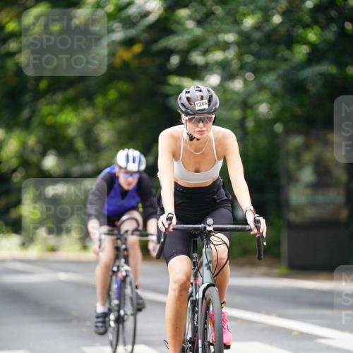 14.09.2025 - Stadtparktriathlon Michael Burmester http://msf.ph/oto/8914527 14.09.2025 12:36:06 Radfahren 1176, 1286, 1399 meine-sportfotos.de