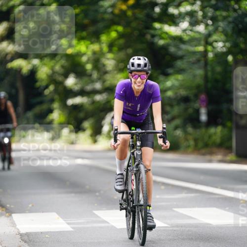14.09.2025 - Stadtparktriathlon Michael Burmester http://msf.ph/oto/8914537 14.09.2025 12:36:22 Radfahren 1299, 1339, 1351, 1352 meine-sportfotos.de