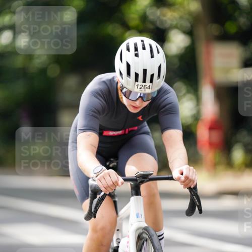 14.09.2025 - Stadtparktriathlon Michael Burmester http://msf.ph/oto/8914551 14.09.2025 12:36:42 Radfahren 1151, 1257, 1264, 1365, 1377 meine-sportfotos.de