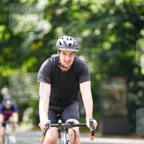 14.09.2025 - Stadtparktriathlon Michael Burmester http://msf.ph/oto/8914566 14.09.2025 12:36:55 Radfahren 1298, 1311, 1315, 1361, 1365, 1380, 1388, 1405 meine-sportfotos.de