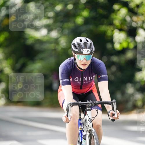 14.09.2025 - Stadtparktriathlon Michael Burmester http://msf.ph/oto/8914567 14.09.2025 12:36:57 Radfahren 1293, 1298, 1311, 1315, 1361, 1380, 1388, 1405 meine-sportfotos.de