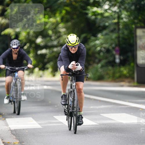 14.09.2025 - Stadtparktriathlon Michael Burmester http://msf.ph/oto/8914572 14.09.2025 12:37:04 Radfahren 1215, 1293, 1388 meine-sportfotos.de