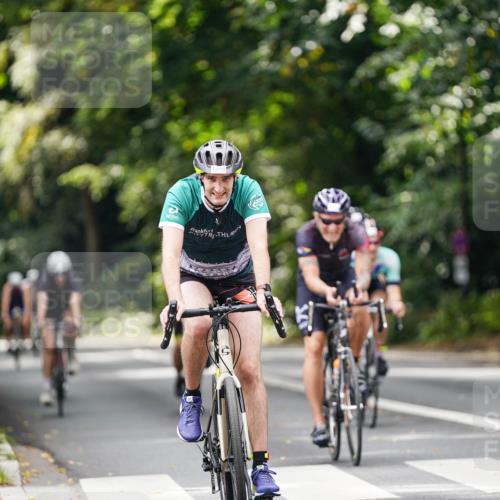 14.09.2025 - Stadtparktriathlon Michael Burmester http://msf.ph/oto/8914577 14.09.2025 12:37:14 Radfahren 1200, 1283, 1322, 1356, 1367, 1386, 1404, 1407 meine-sportfotos.de