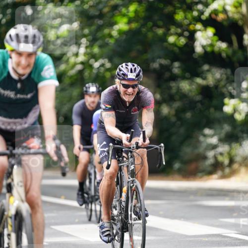 14.09.2025 - Stadtparktriathlon Michael Burmester http://msf.ph/oto/8914580 14.09.2025 12:37:15 Radfahren 1200, 1283, 1322, 1356, 1367, 1381, 1386, 1404, 1407 meine-sportfotos.de