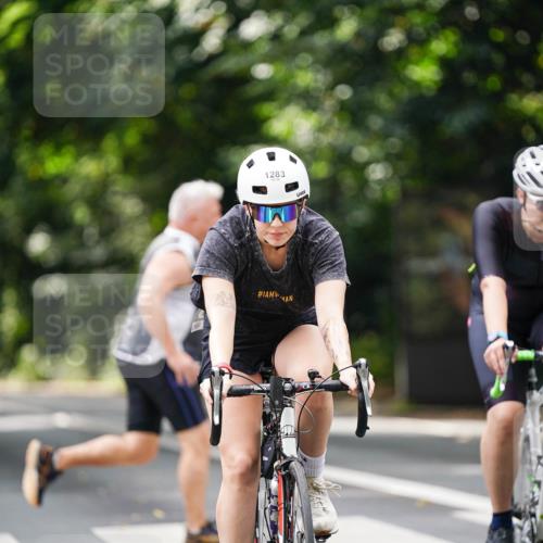 14.09.2025 - Stadtparktriathlon Michael Burmester http://msf.ph/oto/8914586 14.09.2025 12:37:18 Radfahren 1200, 1283, 1322, 1356, 1367, 1381, 1386, 1404, 1407 meine-sportfotos.de