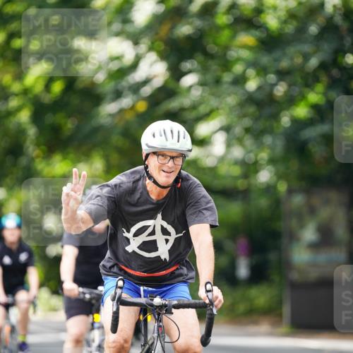 14.09.2025 - Stadtparktriathlon Michael Burmester http://msf.ph/oto/8914593 14.09.2025 12:37:29 Radfahren 1142, 1169, 1256, 1319, 1381 meine-sportfotos.de
