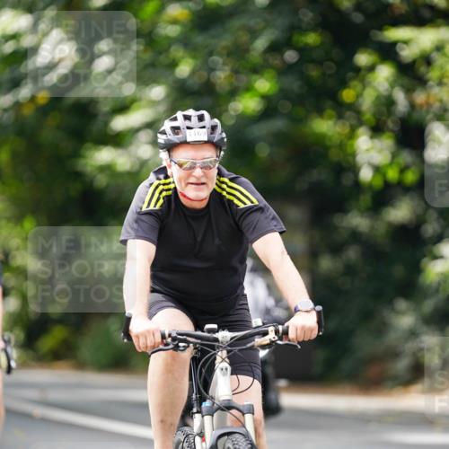 14.09.2025 - Stadtparktriathlon Michael Burmester http://msf.ph/oto/8914594 14.09.2025 12:37:30 Radfahren 1142, 1169, 1256, 1319, 1420 meine-sportfotos.de