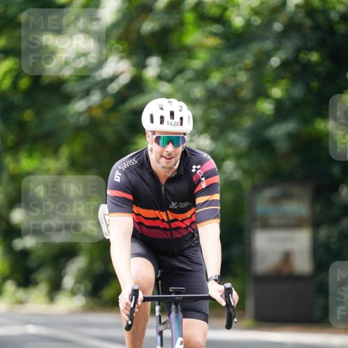 14.09.2025 - Stadtparktriathlon Michael Burmester http://msf.ph/oto/8914605 14.09.2025 12:37:37 Radfahren 1169, 1256, 1319, 1340, 1420 meine-sportfotos.de