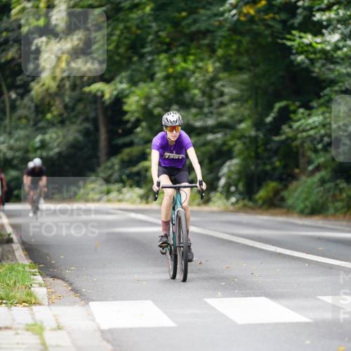 14.09.2025 - Stadtparktriathlon Michael Burmester http://msf.ph/oto/8914609 14.09.2025 12:37:46 Radfahren 1291, 1340 meine-sportfotos.de