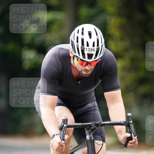 14.09.2025 - Stadtparktriathlon Michael Burmester http://msf.ph/oto/8914612 14.09.2025 12:37:55 Radfahren 1197, 1231, 1241, 1291, 1308, 1392, 1396 meine-sportfotos.de