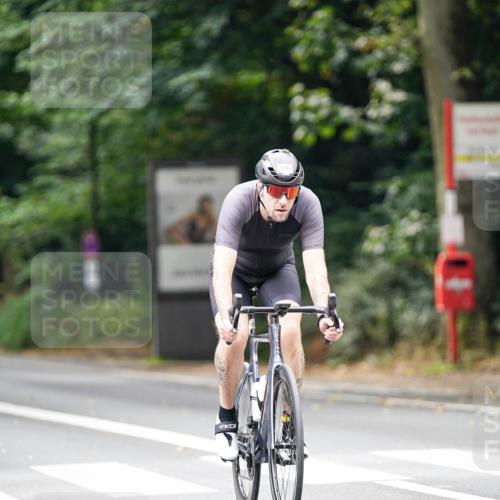 14.09.2025 - Stadtparktriathlon Michael Burmester http://msf.ph/oto/8914620 14.09.2025 12:38:02 Radfahren 1134, 1197, 1231, 1241, 1308, 1392 meine-sportfotos.de