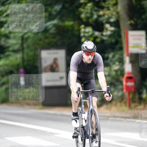 14.09.2025 - Stadtparktriathlon Michael Burmester http://msf.ph/oto/8914621 14.09.2025 12:38:02 Radfahren 1134, 1197, 1231, 1241, 1308, 1392 meine-sportfotos.de