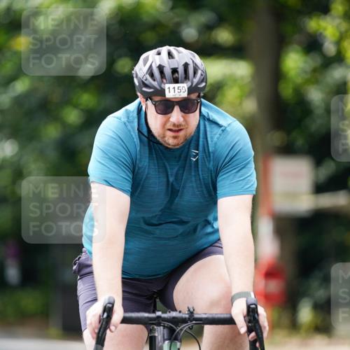 14.09.2025 - Stadtparktriathlon Michael Burmester http://msf.ph/oto/8914630 14.09.2025 12:38:19 Radfahren 1157, 1159, 1175, 1183 meine-sportfotos.de