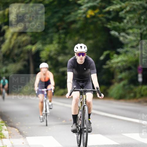 14.09.2025 - Stadtparktriathlon Michael Burmester http://msf.ph/oto/8914642 14.09.2025 12:38:44 Radfahren 1273, 1342, 1345, 1368 meine-sportfotos.de