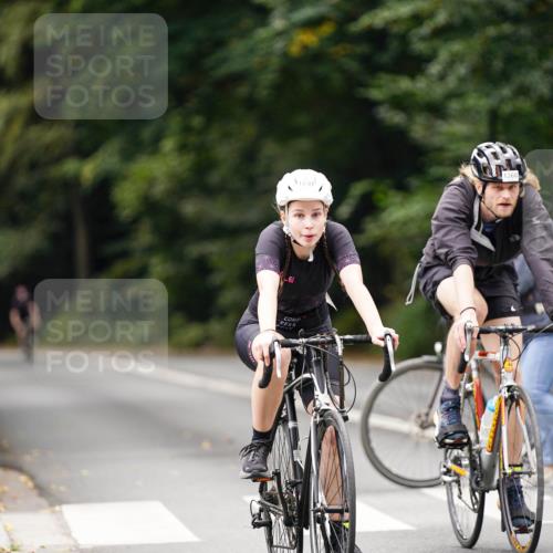 14.09.2025 - Stadtparktriathlon Michael Burmester http://msf.ph/oto/8914669 14.09.2025 12:39:27 Radfahren 1251, 1278, 1360 meine-sportfotos.de