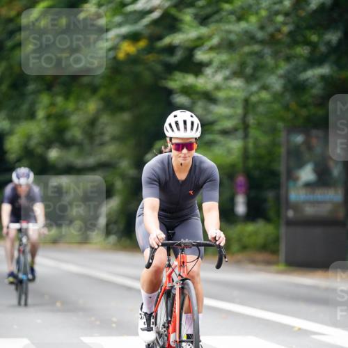 14.09.2025 - Stadtparktriathlon Michael Burmester http://msf.ph/oto/8914680 14.09.2025 12:39:46 Radfahren 1317, 1321, 1327, 1335, 1394, 1417 meine-sportfotos.de