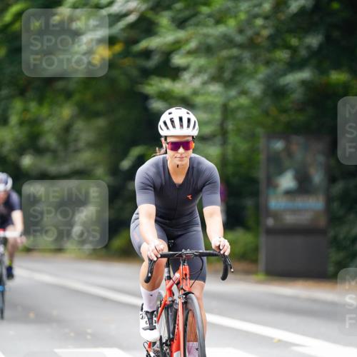 14.09.2025 - Stadtparktriathlon Michael Burmester http://msf.ph/oto/8914681 14.09.2025 12:39:47 Radfahren 1317, 1321, 1327, 1335, 1394, 1417 meine-sportfotos.de