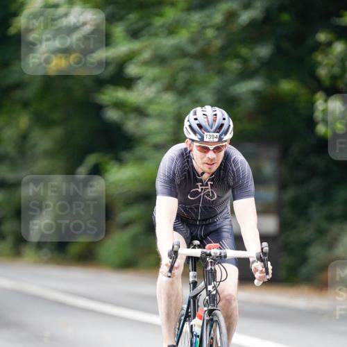 14.09.2025 - Stadtparktriathlon Michael Burmester http://msf.ph/oto/8914683 14.09.2025 12:39:49 Radfahren 1317, 1327, 1335, 1394, 1417 meine-sportfotos.de