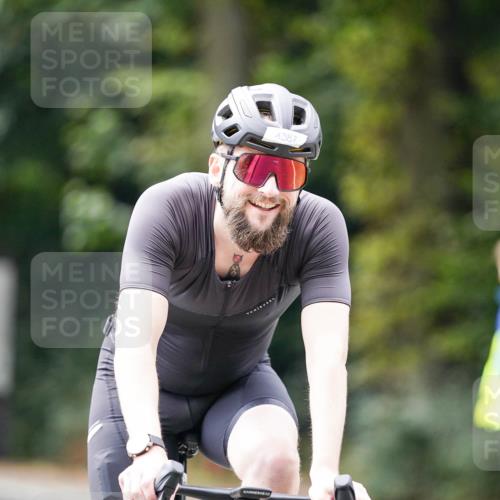 14.09.2025 - Stadtparktriathlon Michael Burmester http://msf.ph/oto/8914702 14.09.2025 12:40:19 Radfahren 1100, 1274, 1295, 1312, 1349, 1387 meine-sportfotos.de
