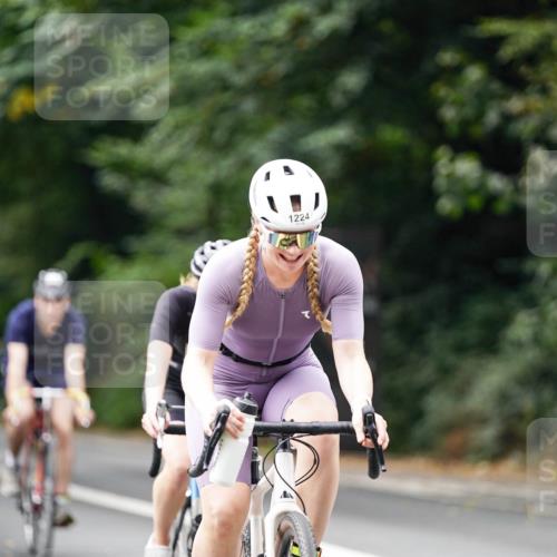 14.09.2025 - Stadtparktriathlon Michael Burmester http://msf.ph/oto/8914717 14.09.2025 12:40:34 Radfahren 1224, 1247, 1249, 1289, 1310, 1358, 1374, 1389 meine-sportfotos.de
