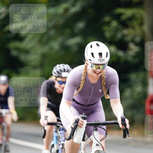 14.09.2025 - Stadtparktriathlon Michael Burmester http://msf.ph/oto/8914719 14.09.2025 12:40:35 Radfahren 1224, 1247, 1249, 1289, 1310, 1358, 1374, 1389 meine-sportfotos.de