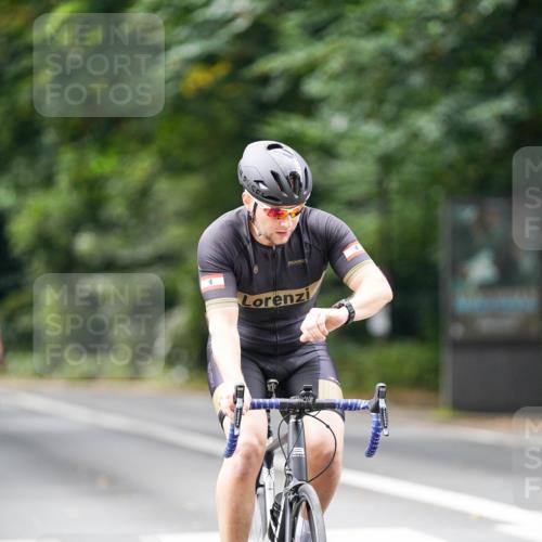 14.09.2025 - Stadtparktriathlon Michael Burmester http://msf.ph/oto/8914749 14.09.2025 12:41:08 Radfahren 1222, 1232, 1384, 1419 meine-sportfotos.de