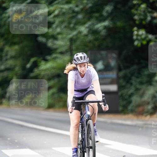14.09.2025 - Stadtparktriathlon Michael Burmester http://msf.ph/oto/8914752 14.09.2025 12:41:13 Radfahren 1232, 1255, 1328, 1384 meine-sportfotos.de