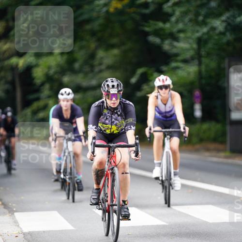 14.09.2025 - Stadtparktriathlon Michael Burmester http://msf.ph/oto/8914758 14.09.2025 12:41:20 Radfahren 1229, 1232, 1255, 1328, 1329, 1332, 1336, 1403 meine-sportfotos.de