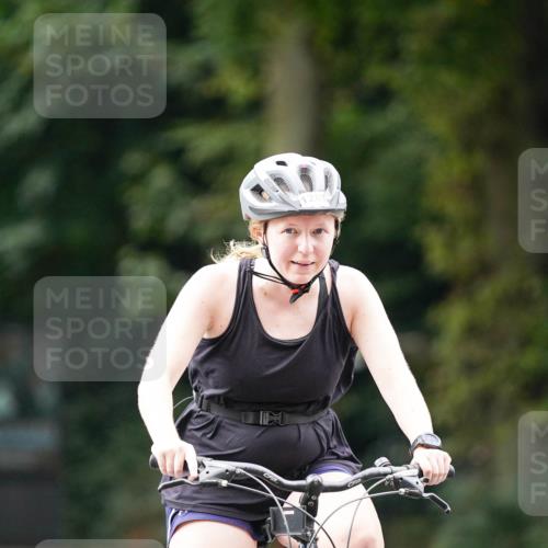 14.09.2025 - Stadtparktriathlon Michael Burmester http://msf.ph/oto/8914777 14.09.2025 12:41:53 Radfahren 1260, 1285 meine-sportfotos.de