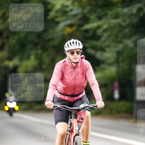 14.09.2025 - Stadtparktriathlon Michael Burmester http://msf.ph/oto/8914781 14.09.2025 12:42:11 Radfahren 1236, 1297, 1411 meine-sportfotos.de