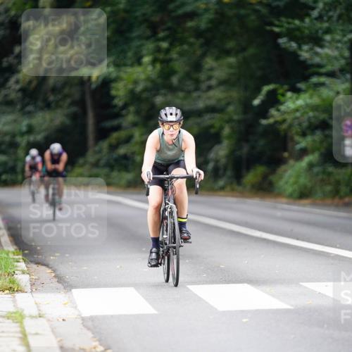 14.09.2025 - Stadtparktriathlon Michael Burmester http://msf.ph/oto/8914789 14.09.2025 12:42:29 Radfahren 1250, 1385 meine-sportfotos.de