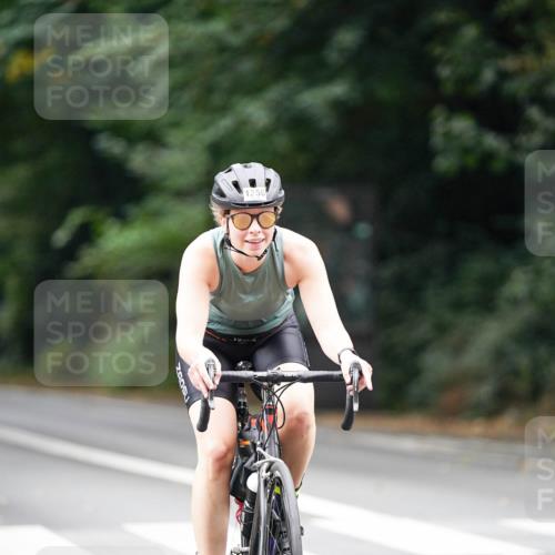 14.09.2025 - Stadtparktriathlon Michael Burmester http://msf.ph/oto/8914790 14.09.2025 12:42:30 Radfahren 1250, 1385 meine-sportfotos.de
