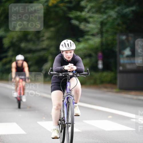 14.09.2025 - Stadtparktriathlon Michael Burmester http://msf.ph/oto/8914830 14.09.2025 12:43:26 Radfahren 1244, 1325, 1373, 1391 meine-sportfotos.de