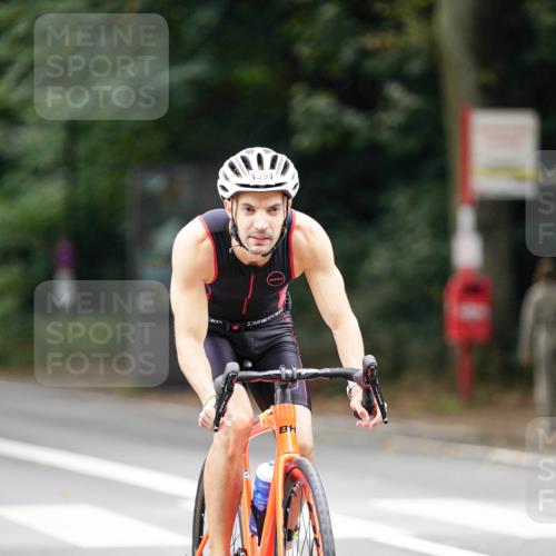 14.09.2025 - Stadtparktriathlon Michael Burmester http://msf.ph/oto/8914834 14.09.2025 12:43:29 Radfahren 1244, 1325, 1373, 1391 meine-sportfotos.de