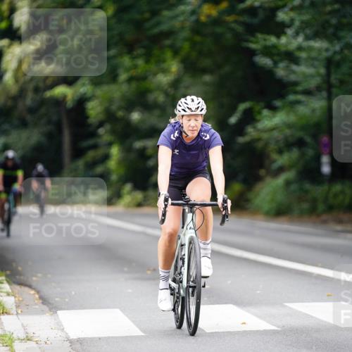 14.09.2025 - Stadtparktriathlon Michael Burmester http://msf.ph/oto/8914835 14.09.2025 12:43:32 Radfahren 1244, 1325, 1361, 1365, 1373, 1391, 1405 meine-sportfotos.de