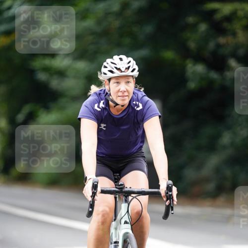 14.09.2025 - Stadtparktriathlon Michael Burmester http://msf.ph/oto/8914837 14.09.2025 12:43:33 Radfahren 1244, 1325, 1361, 1365, 1367, 1373, 1391, 1405 meine-sportfotos.de